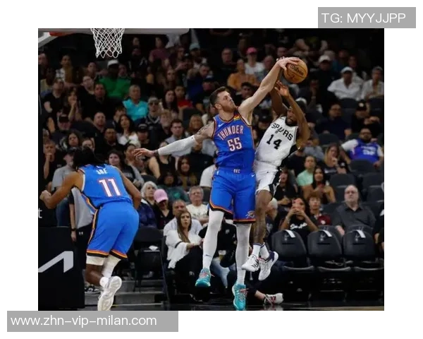 瓦塞尔上半场表现惊艳5投全中三分球2中2轻松拿下14分