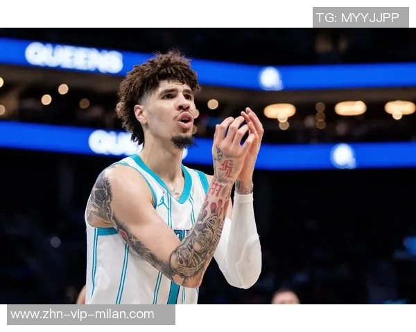 拉梅洛鲍尔因不文明手势被罚款三万五千美元引发热议